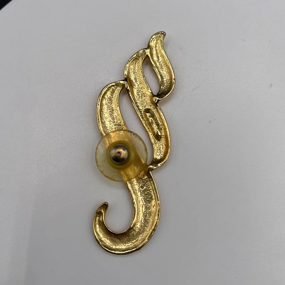 The Unbranded Brand vintage gold